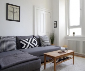 Newly Furnished Apartment in Edinburgh City Centre