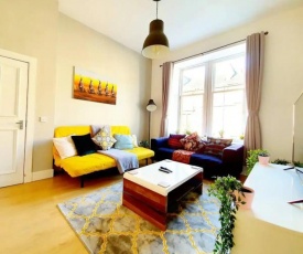 West End, 3 bedroom apt, close to SEC, Hydro, City Centre and motorway