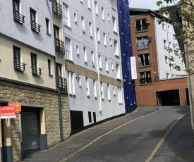 Alba Apartments- Gentle's Entry