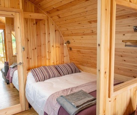 BenVrackie Luxury Glamping Pet Friendly Pod at Pitilie Pods