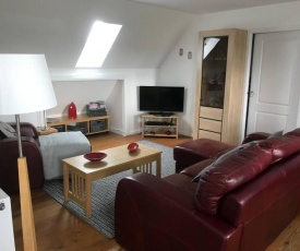 Home from home lovely 2 Bed Apartment in Stirling
