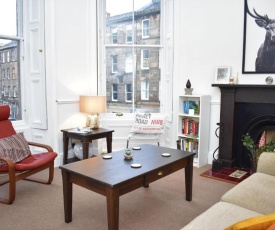 Blackwood Crescent - Traditional 2BR tenement flat next to Summerhall