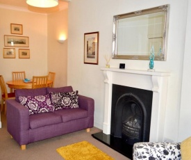 Cosy and Inviting One Bed in Central Location