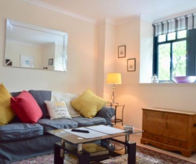 Gorgeous 2 Bed Apt in Converted Church- Sleeps 4